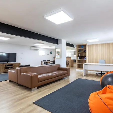 Magnifico En Montesano Homestay